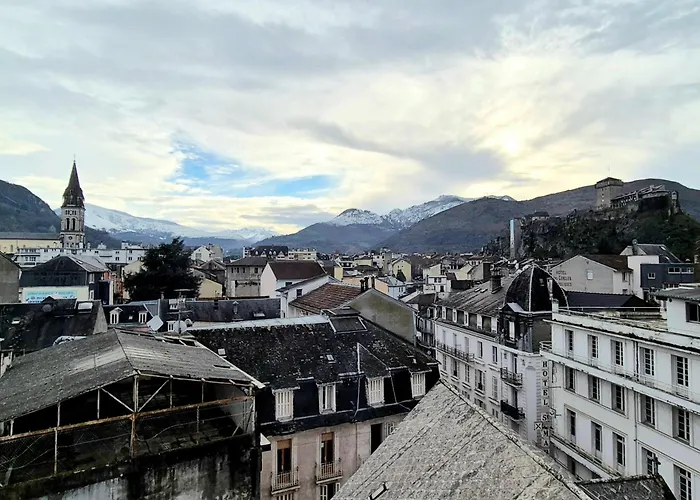 Cosy Chic Au Coeur De Lourdes-wifi-parking アパート *